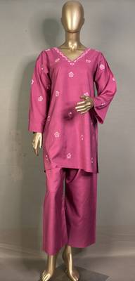 Magenta pink embroidered kurta set 1