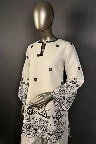 Off white kora cotton embroidered kurta set