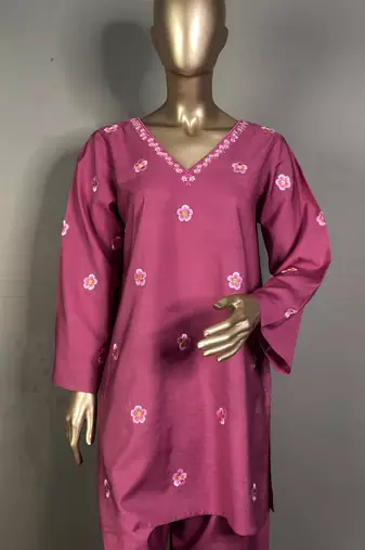 Magenta pink embroidered kurta set