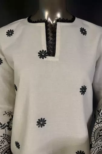Off white kora cotton embroidered kurta set