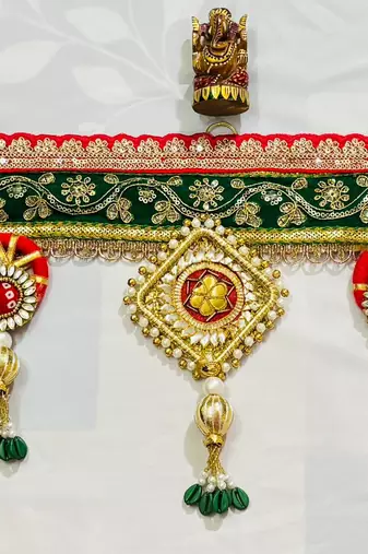Traditional Designer Bandhanwar Toran with Kundan & Beadwork –