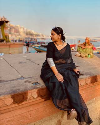 Aakar Raabta | Black Handloom Tissue Saree 5