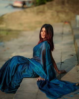 Aakar Turquoise Fleur | Turquoise Blue Handloom Tissue saree 6