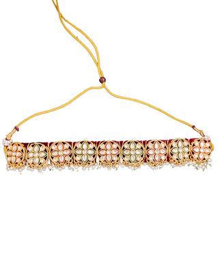 Elegant gold plated kundan choker necklace set with floral motifs, pearls, and matching earrings 5