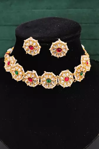 Antique gold plated choker necklace set with red green kundan stones, floral design, jewelry for all special occasions