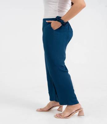 Sapphire solid viscose pant with pleated bottom 3