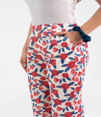 Off white floral printed cotton  pant 4