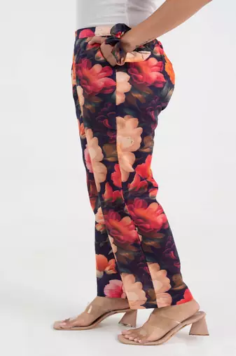 Bold floral printed cotton  pant