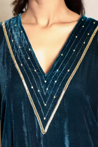 Teal hand embroidered kurta with zari detailing