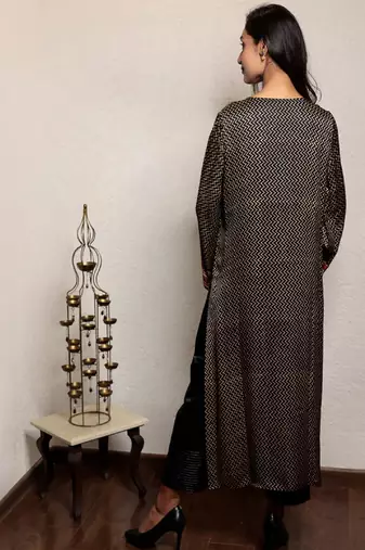 Black hand embroidered zig zag modal silk kurta