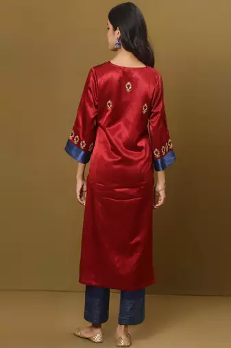 Embroidered mashru silk kurta set with dupatta