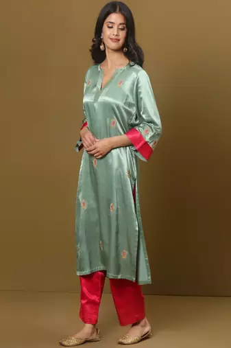 Embroidered mashru silk kurta set with dupatta