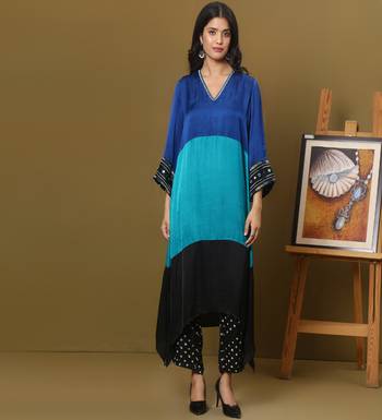 Colour block kurta set with sleeves detailing 1
