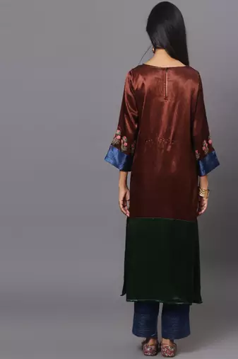 Colour block mashru silk kurta set