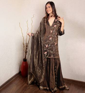 Black hand embroidered v-neck tissue sharara set 3
