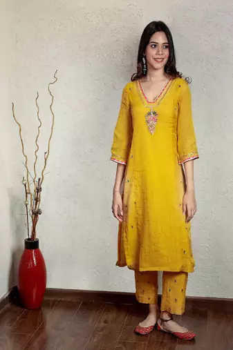 Yellow tissue chanderi hand embroidered v-neck  kurta set with dupatta