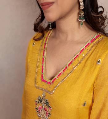 Yellow tissue chanderi hand embroidered v-neck  kurta set with dupatta 3