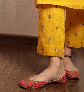 Yellow tissue chanderi hand embroidered v-neck  kurta set with dupatta 5