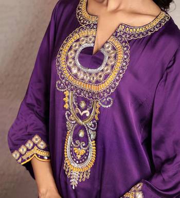 Purple modal silk embroidered kurta set with organza dupatta 3
