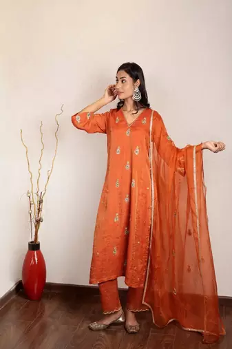 Orange tissue chanderi hand embroidered kurta set with dupatta