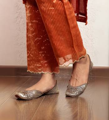 Orange tissue chanderi hand embroidered kurta set with dupatta 4