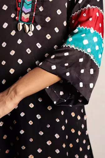 Black bandhani kurta set with thread work