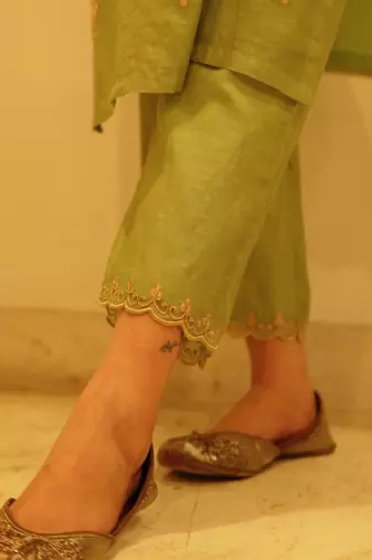 Green chanderi embroidered suit set with dupatta