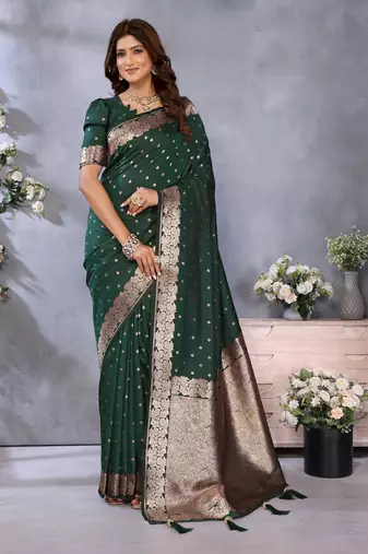 Green Woven Silk Blend Saree With Blouse