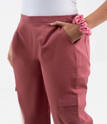 Mauve cotton  solid cargo pant 4