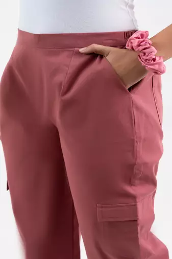 Mauve cotton  solid cargo pant