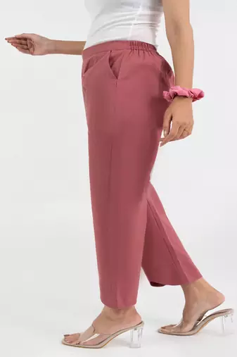 Mauve cotton  solid pant with leaf bottom