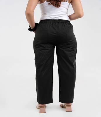 Black cotton  solid cargo pant 3