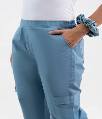 Light blue cotton  solid cargo pant 3