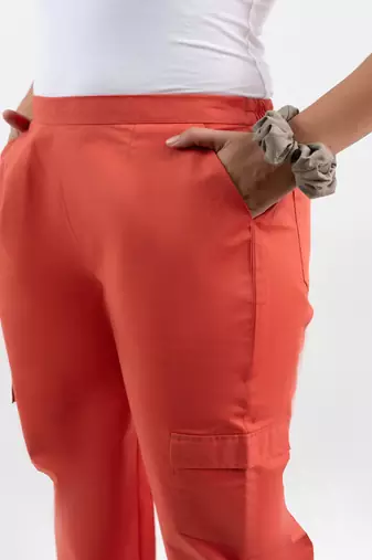 Peach cotton  solid cargo pant
