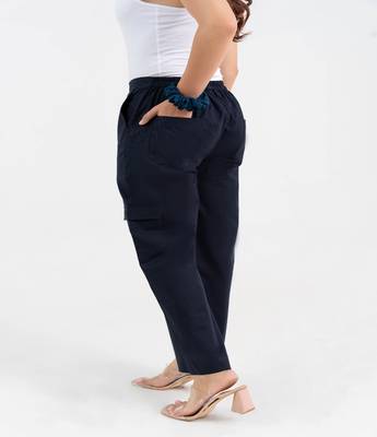 Navy blue cotton  solid cargo pant 3