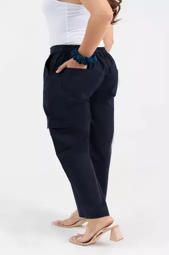 Navy blue cotton  solid cargo pant