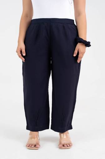 Navy blue solid viscose pant with pleated bottom