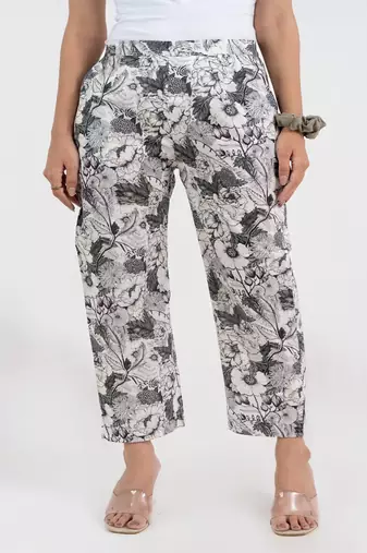 White floral all over printed cotton  pant