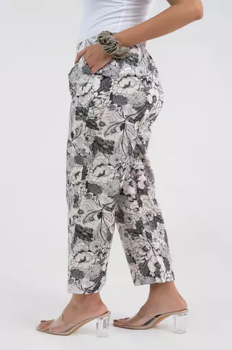 White floral all over printed cotton  pant