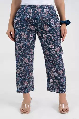 Blue floral printed cotton  pant