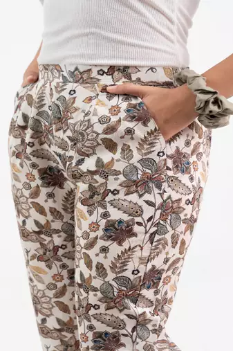 Off white floral jaal printed cotton pant