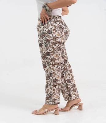 Off white floral jaal printed cotton pant 3