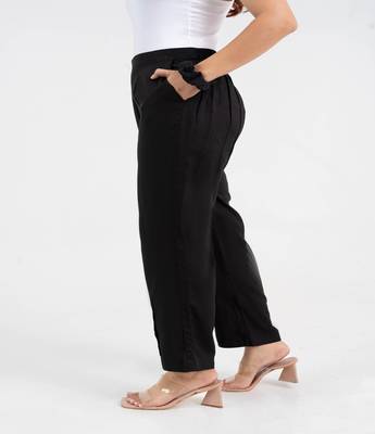 Black solid viscose pant with pleated bottom 2