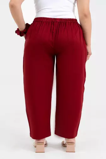 Maroon solid viscose pant with pleated bottom