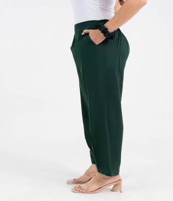 Green solid viscose pant with pleated bottom 2