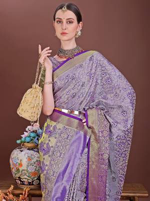 Purple zari woven silk blend saree 5