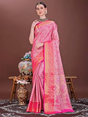 Pink zari woven silk blend saree 5