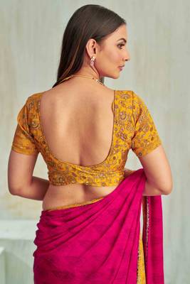 Magenta paisley floral printed crepe saree with printed unstitch blouse 4