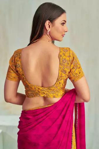 Magenta paisley floral printed crepe saree with printed unstitch blouse