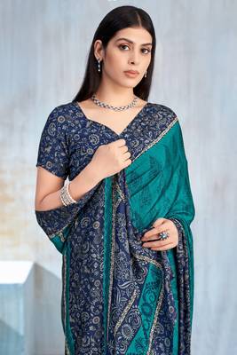 Teal green paisley floral printed crepe saree with printed unstitch blouse 2